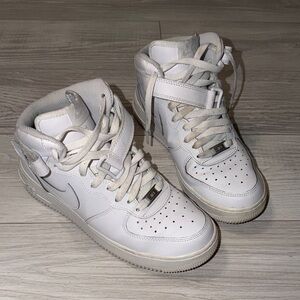 White Nike High-Top Sneakers 7y